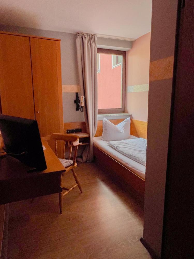 Gasthof Zum Goldenen Schiff - Lehm, Stil & Altstadtflair Marktbreit Zewnętrze zdjęcie