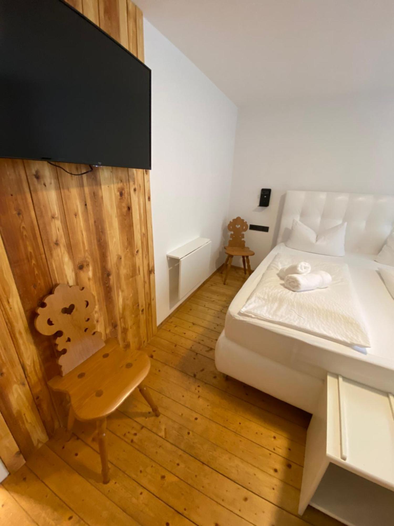 Gasthof Zum Goldenen Schiff - Lehm, Stil & Altstadtflair Marktbreit Zewnętrze zdjęcie
