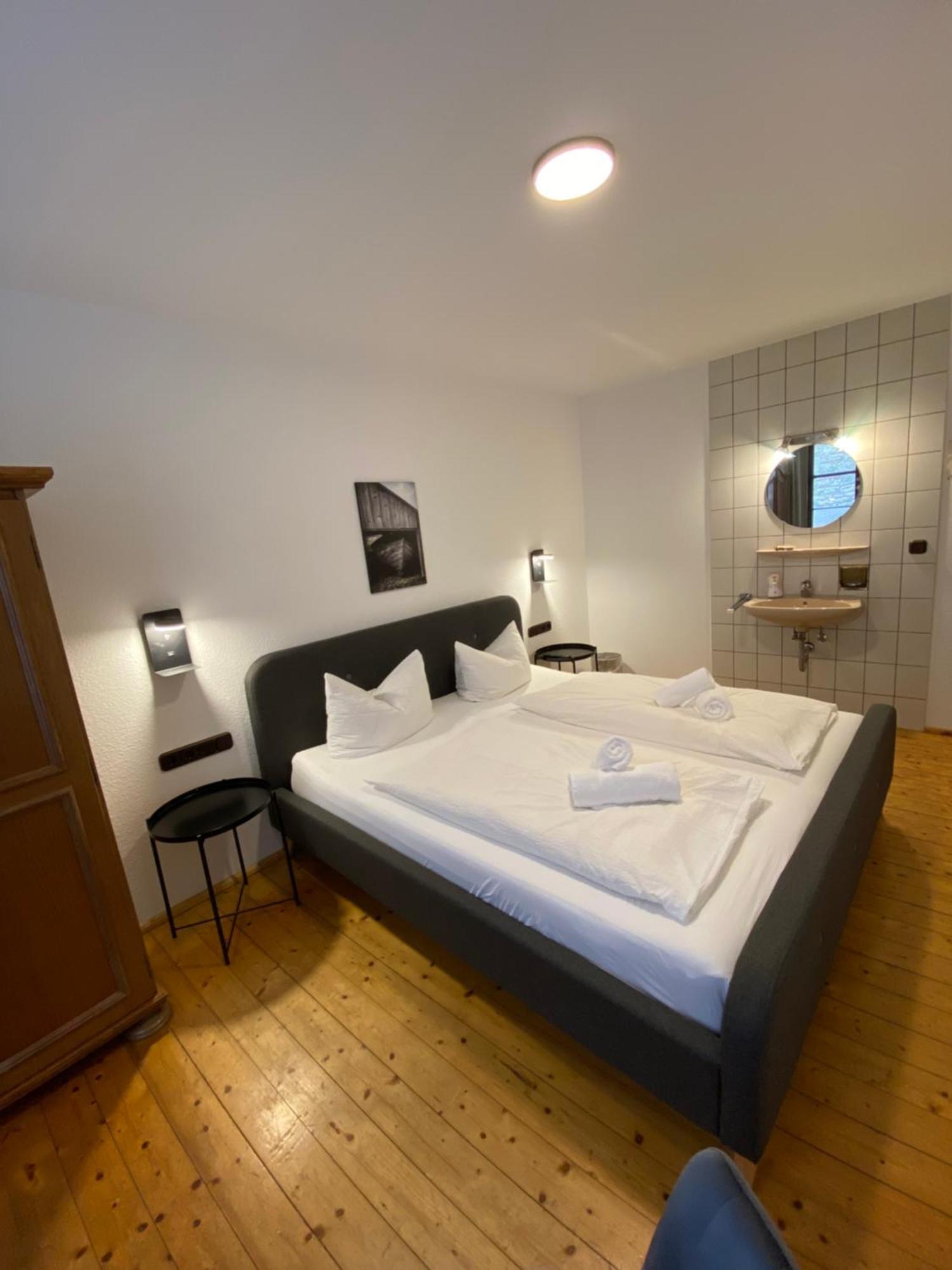 Gasthof Zum Goldenen Schiff - Lehm, Stil & Altstadtflair Marktbreit Zewnętrze zdjęcie